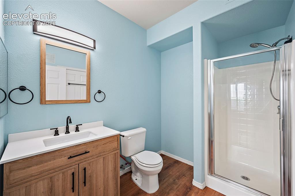 Image 14 of 21: Bathroom