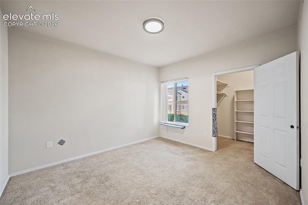 Image 8 of 21: Bedroom