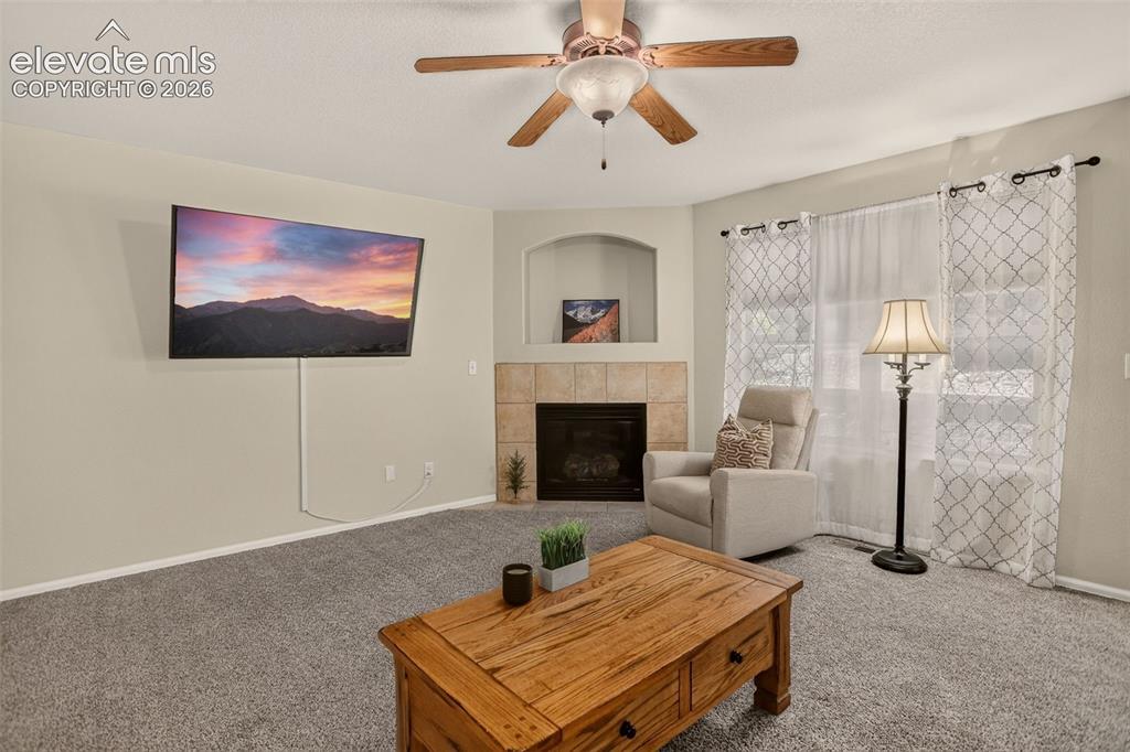 Image 14 of 29: Living Room