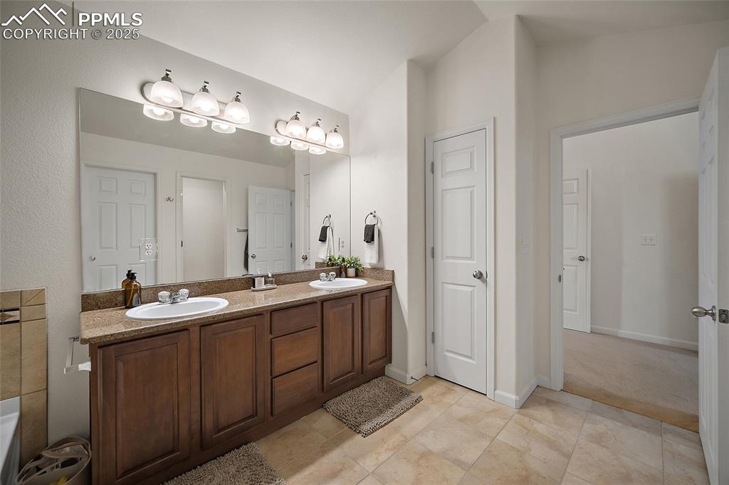 Image 22 of 37: Master Bathroom