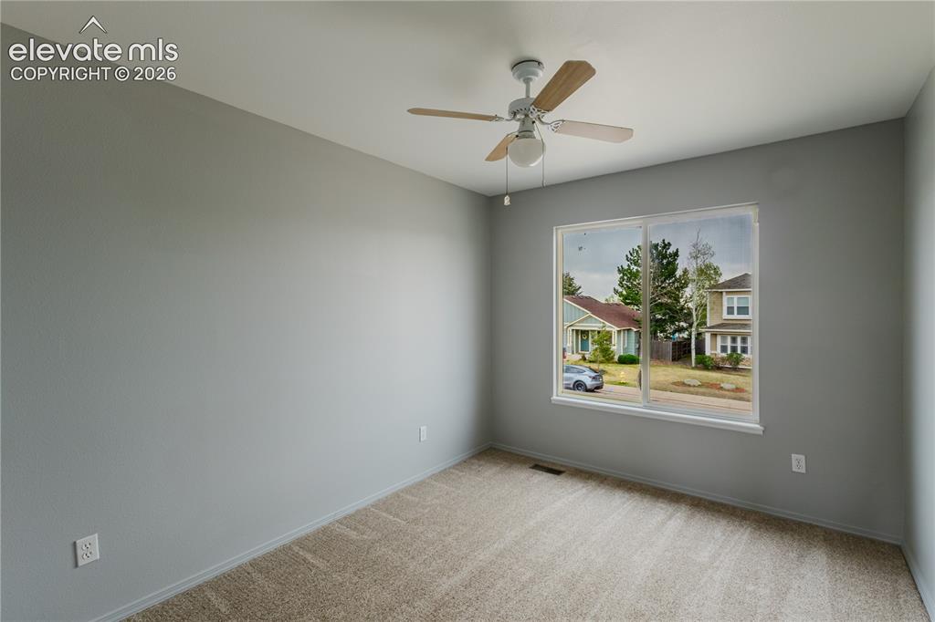 Image 21 of 39: Upstairs Bedroom 2