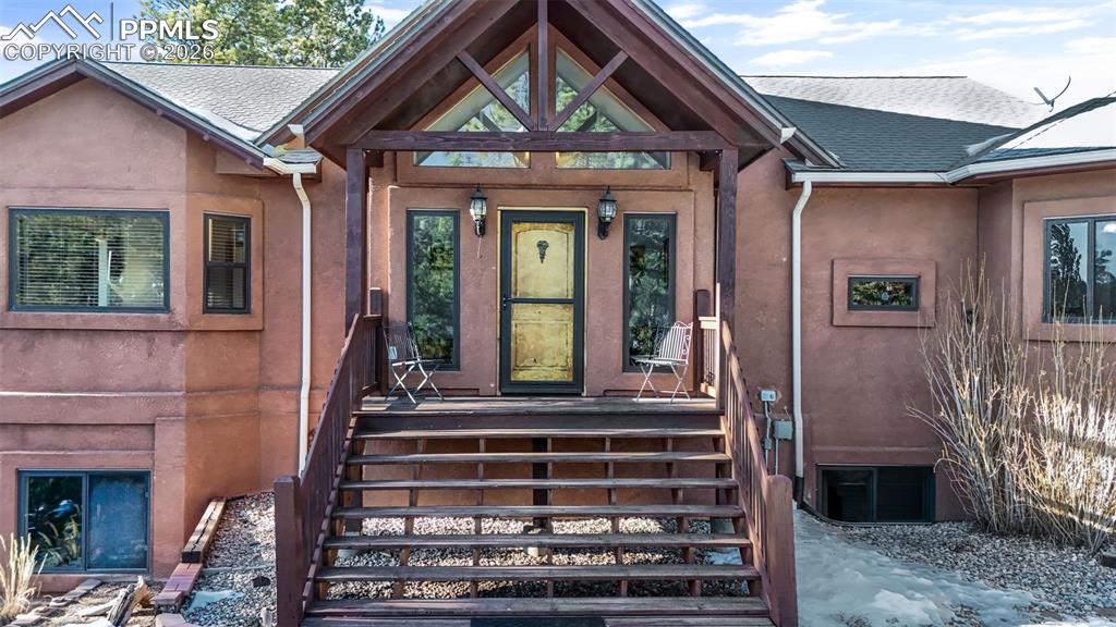 Image 3 of 50: Entry