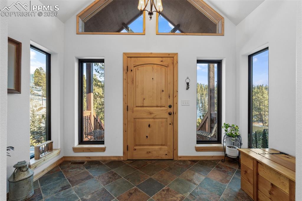 Image 4 of 50: Entrance Foyer