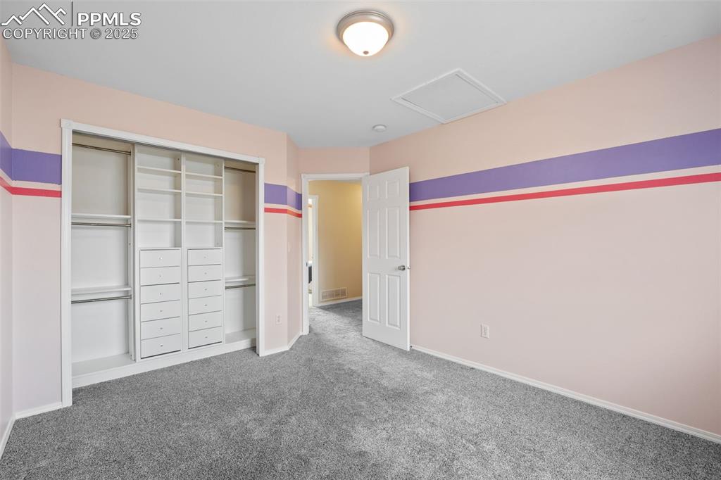 Image 30 of 42: Bedroom