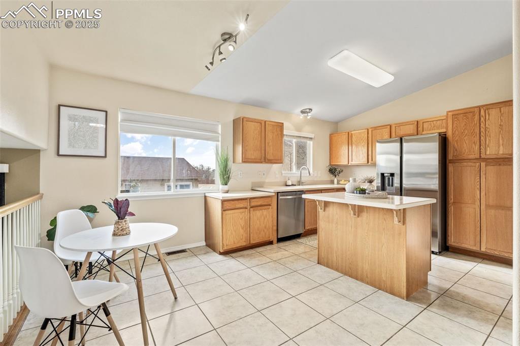 Image 9 of 42: Kitchen