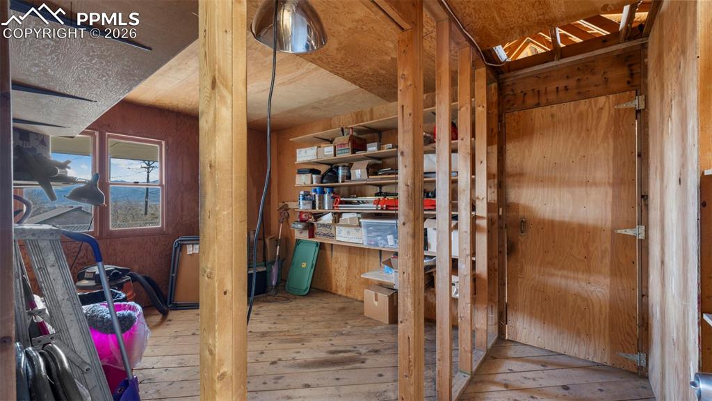 Image 25 of 38: Storage