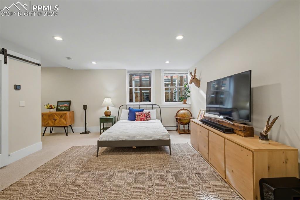 Image 31 of 43: Bedroom