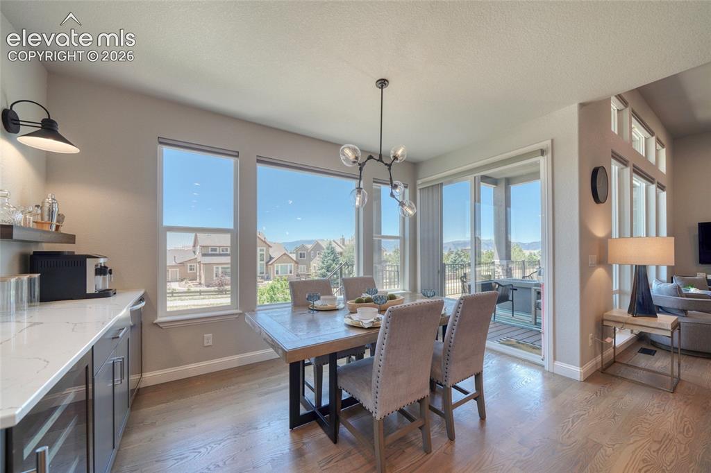 Image 12 of 50: Dining Area