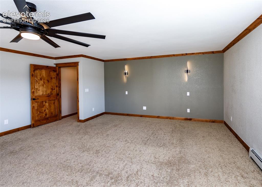 Image 17 of 50: Master bedroom