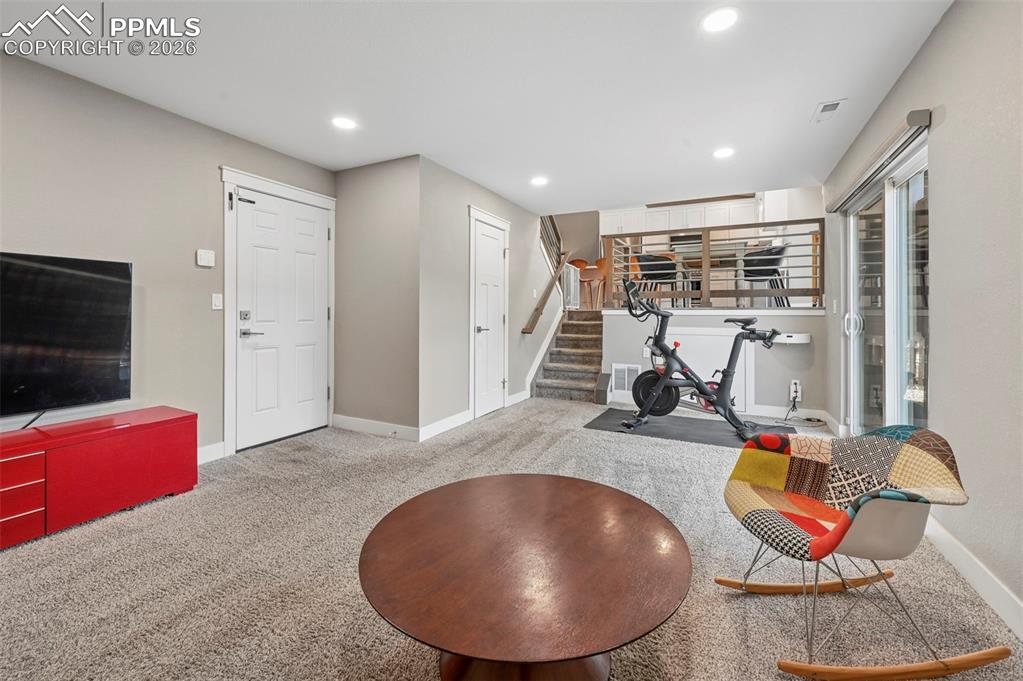 Image 15 of 34: Family Room