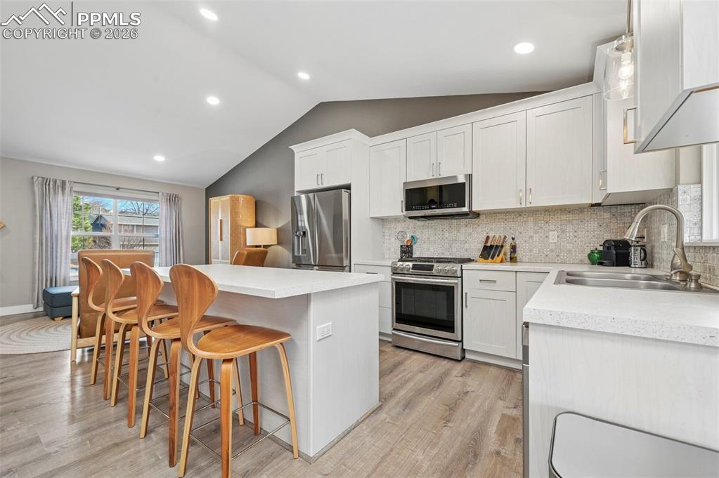 Image 8 of 34: Kitchen