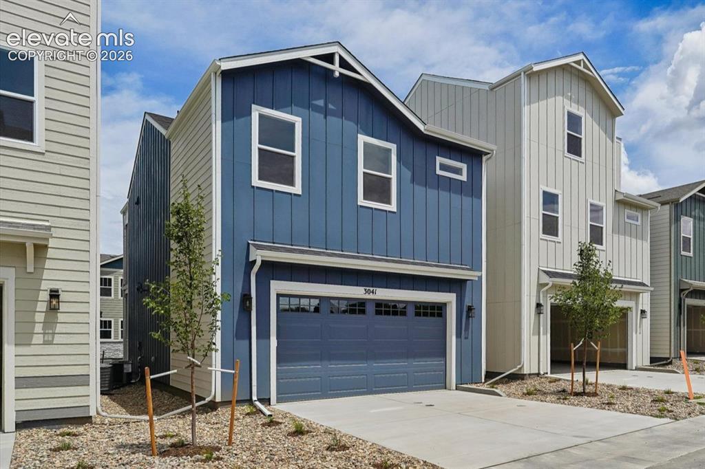 Image 19 of 21: Front of Structure