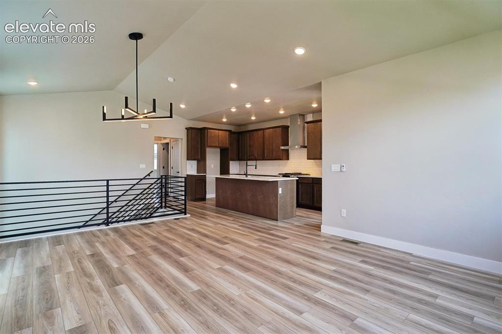 Image 8 of 21: Kitchen