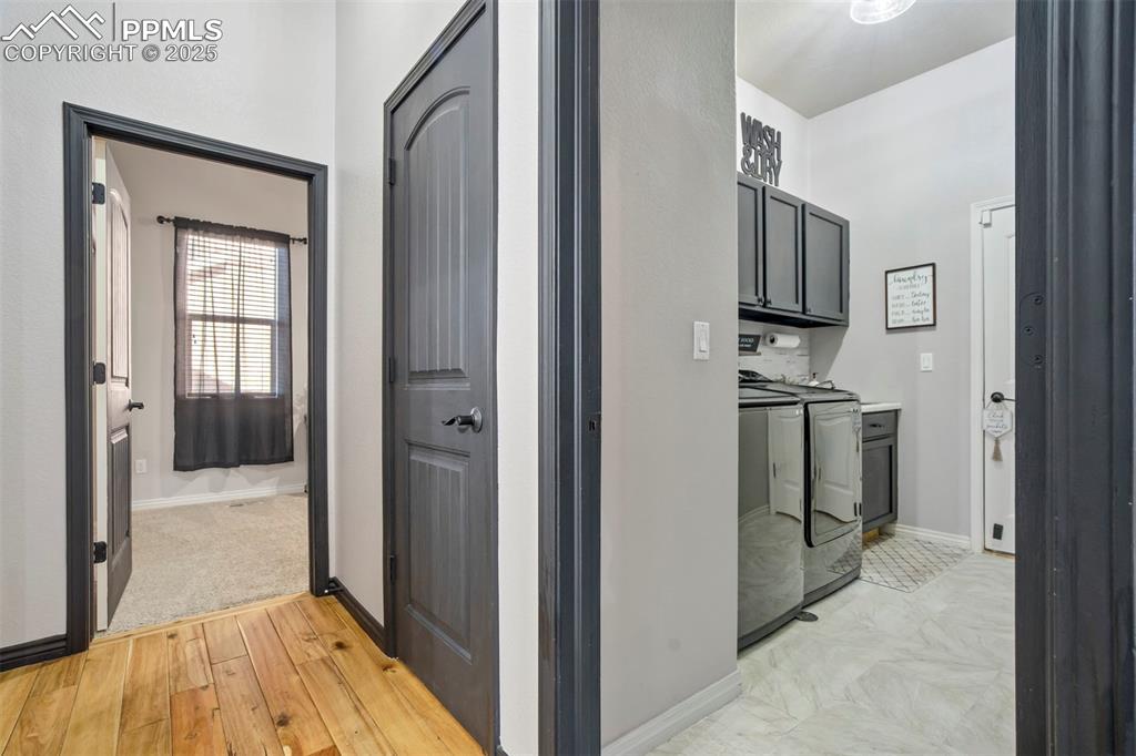 Image 18 of 41: Laundry