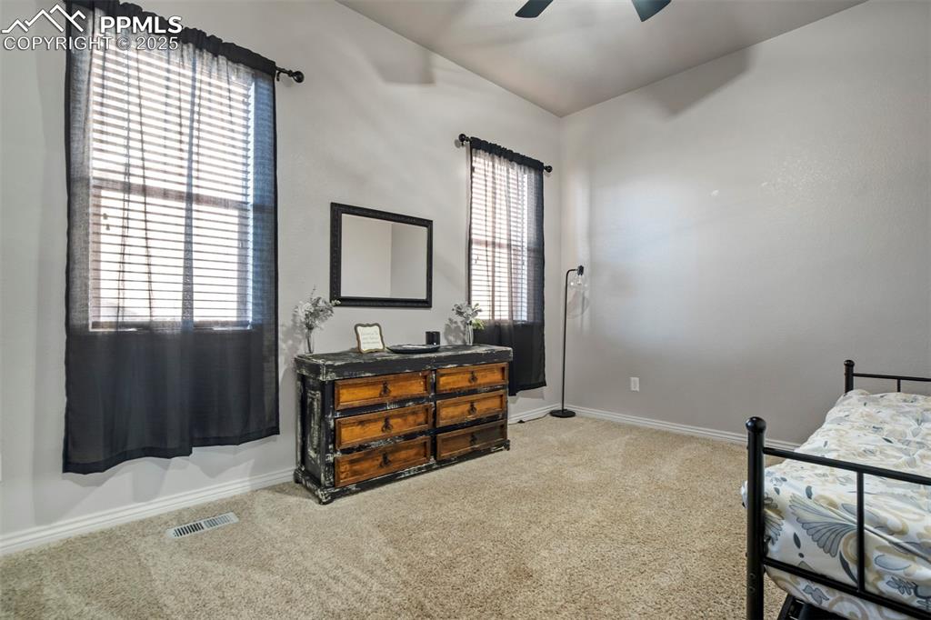 Image 19 of 41: Bedroom