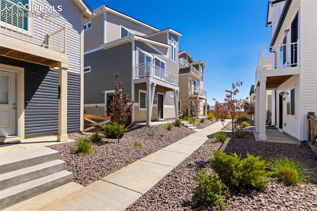 Image 2 of 27: Side of Structure