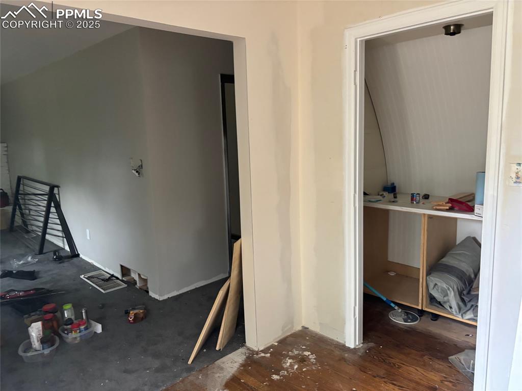 Image 8 of 21: Pantry