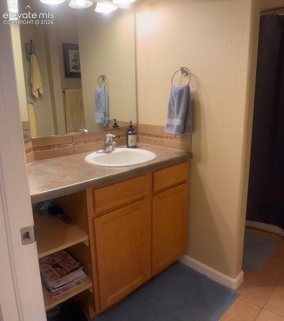 Image 24 of 29: Bathroom