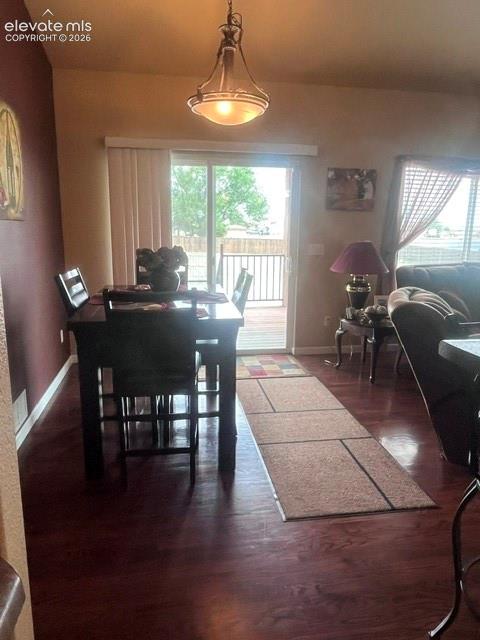Image 7 of 29: Dining Area