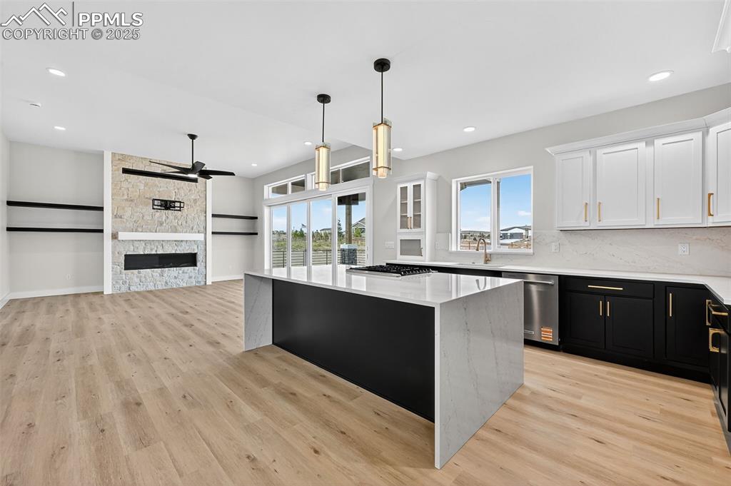 Image 8 of 42: Kitchen