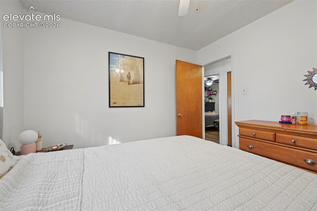 Image 11 of 28: Bedroom