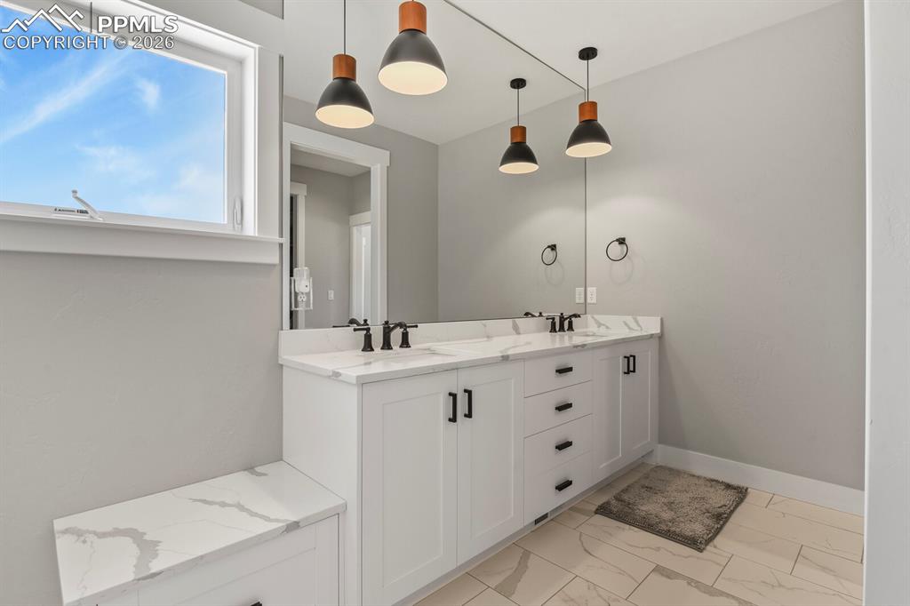 Image 17 of 48: Master Bath