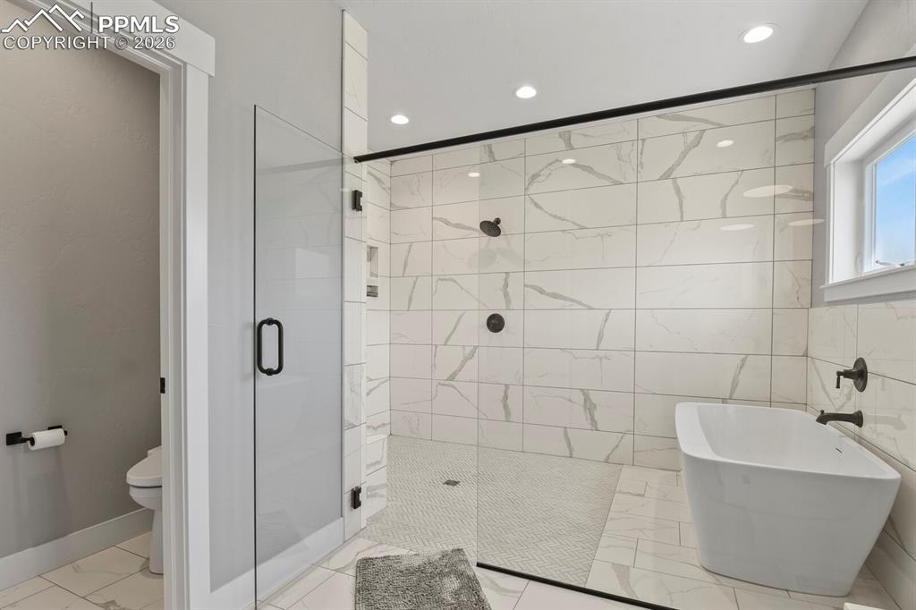 Image 18 of 48: Master Bath