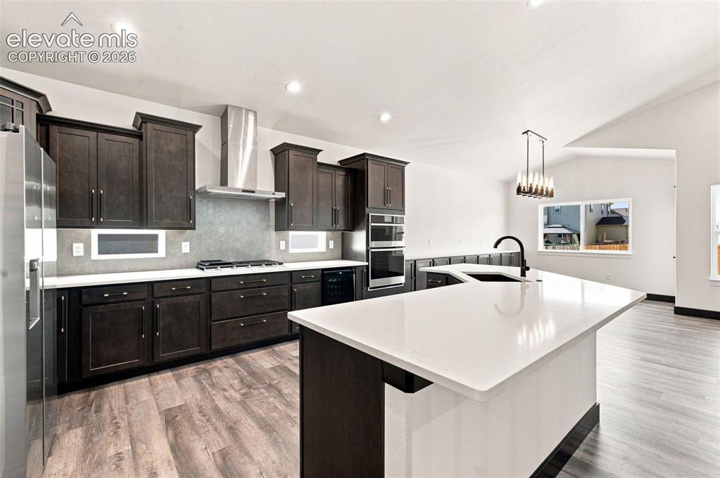 Image 11 of 35: Kitchen