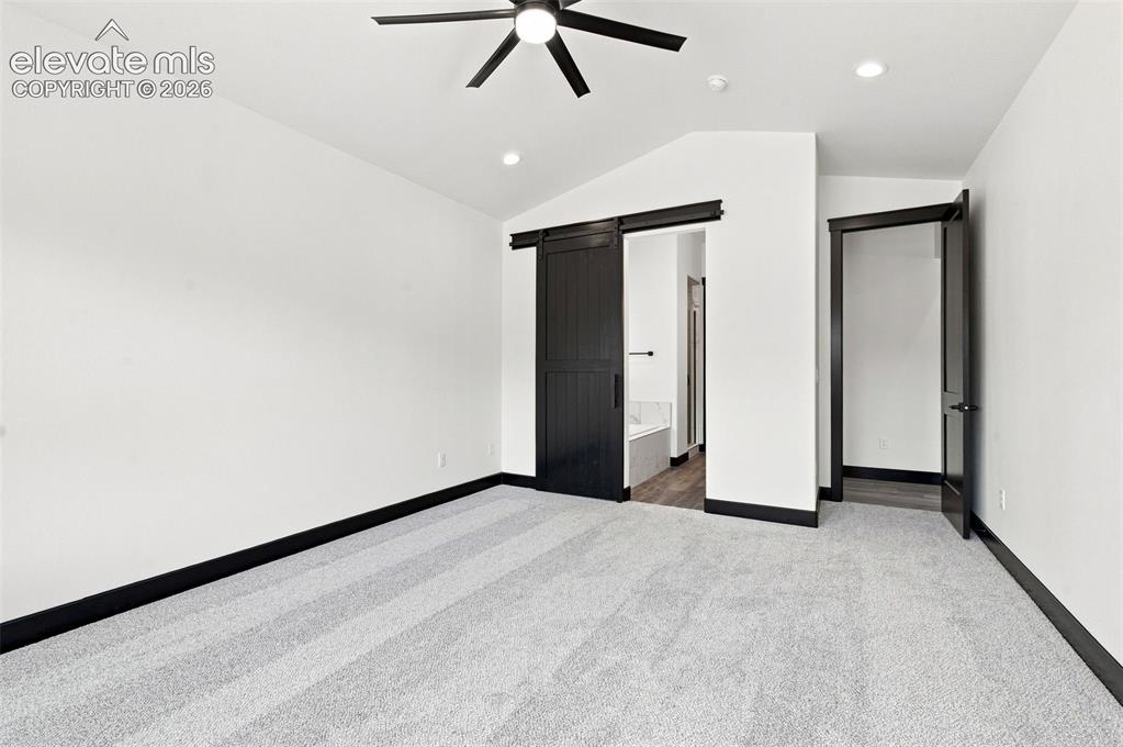 Image 19 of 35: Bedroom