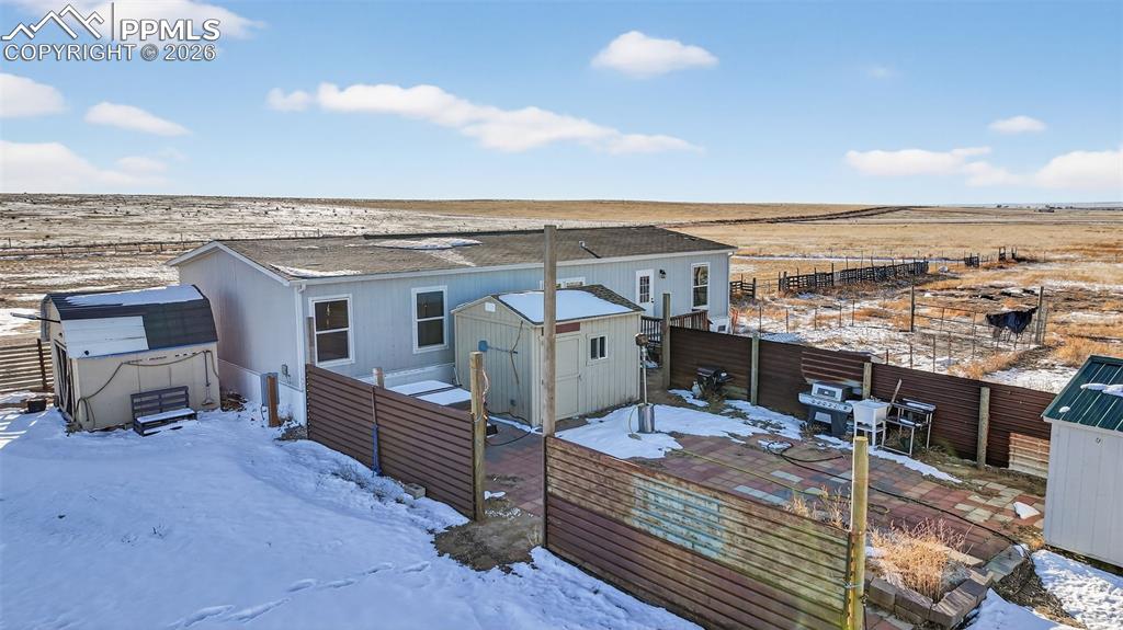 Image 27 of 32: Back of Structure