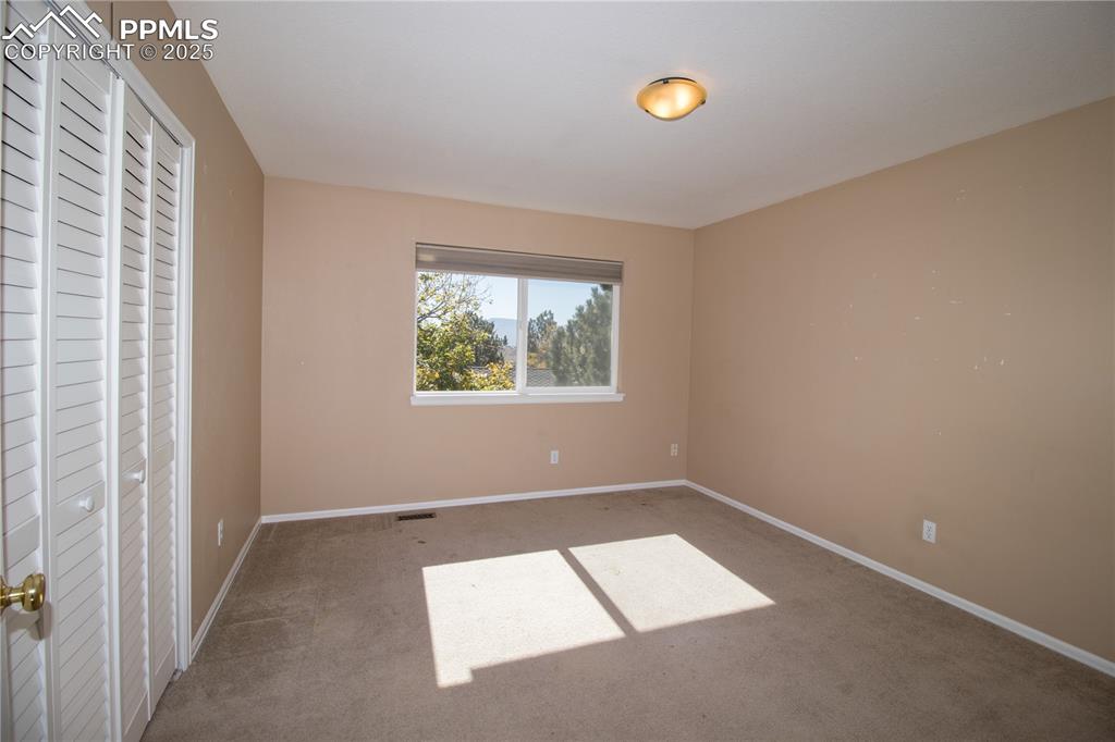 Image 29 of 41: Bedroom