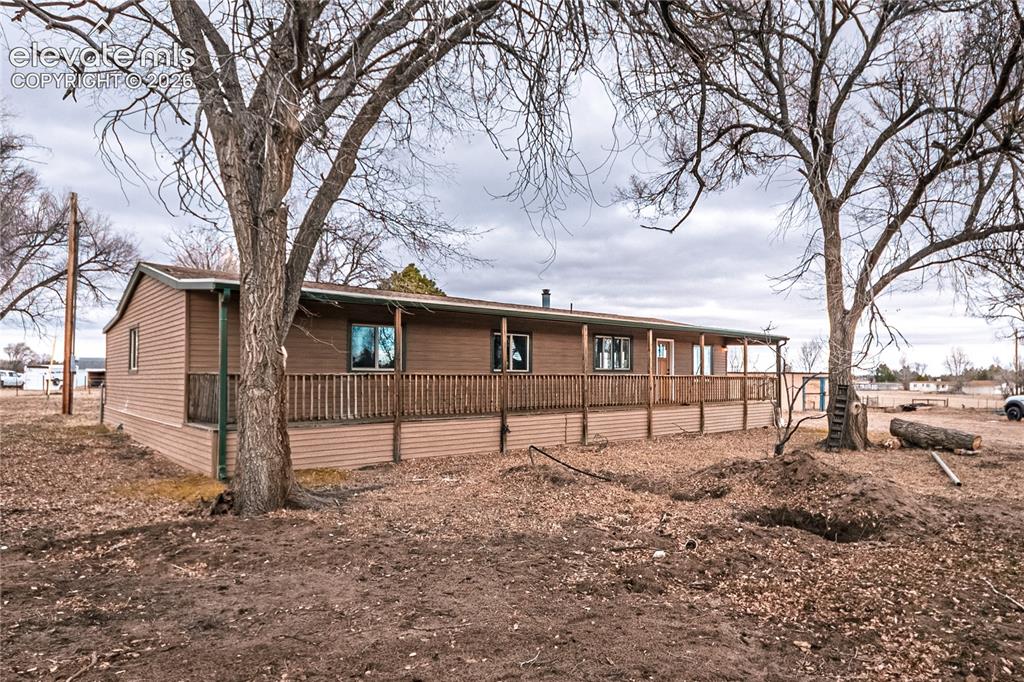 Caption: Side of Structure