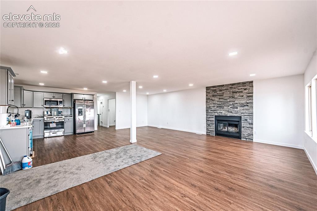 Image 5 of 38: Living Room