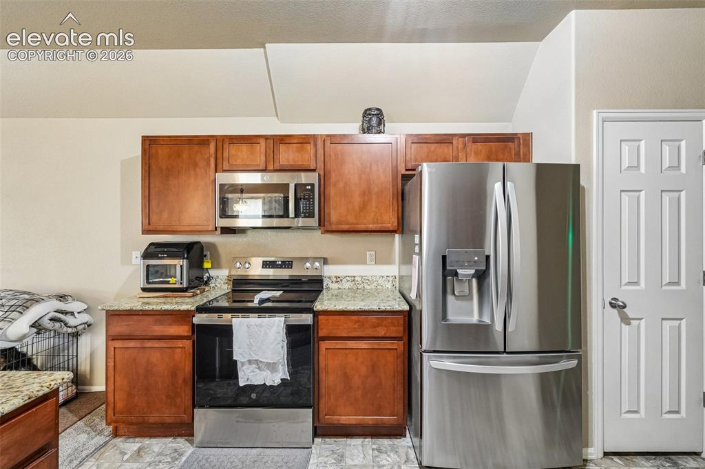 Image 10 of 29: Kitchen