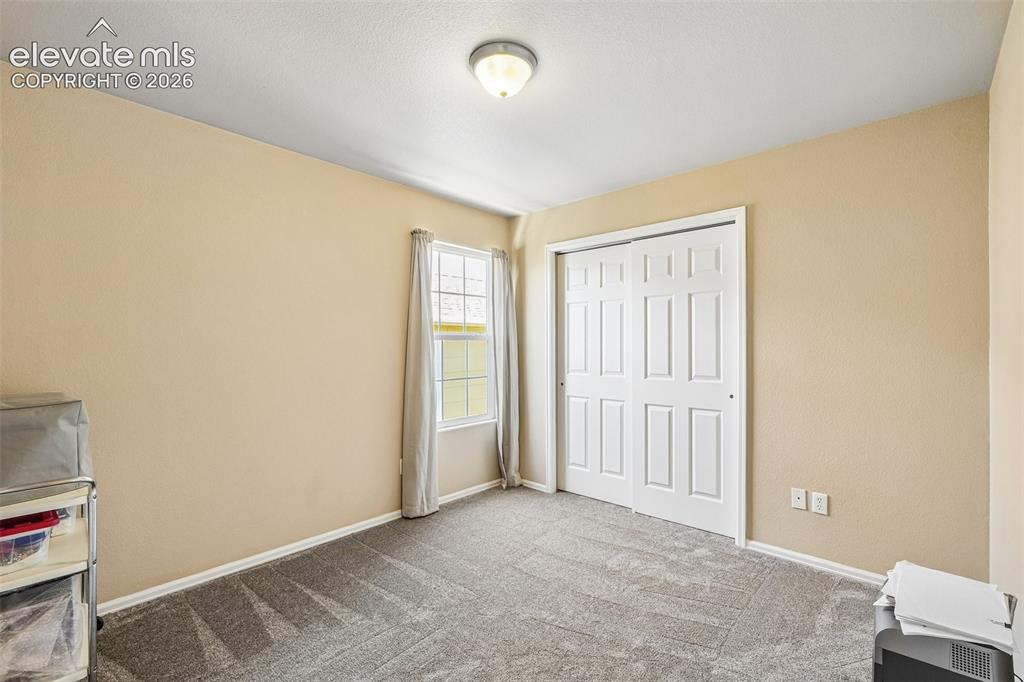 Image 19 of 29: Bedroom