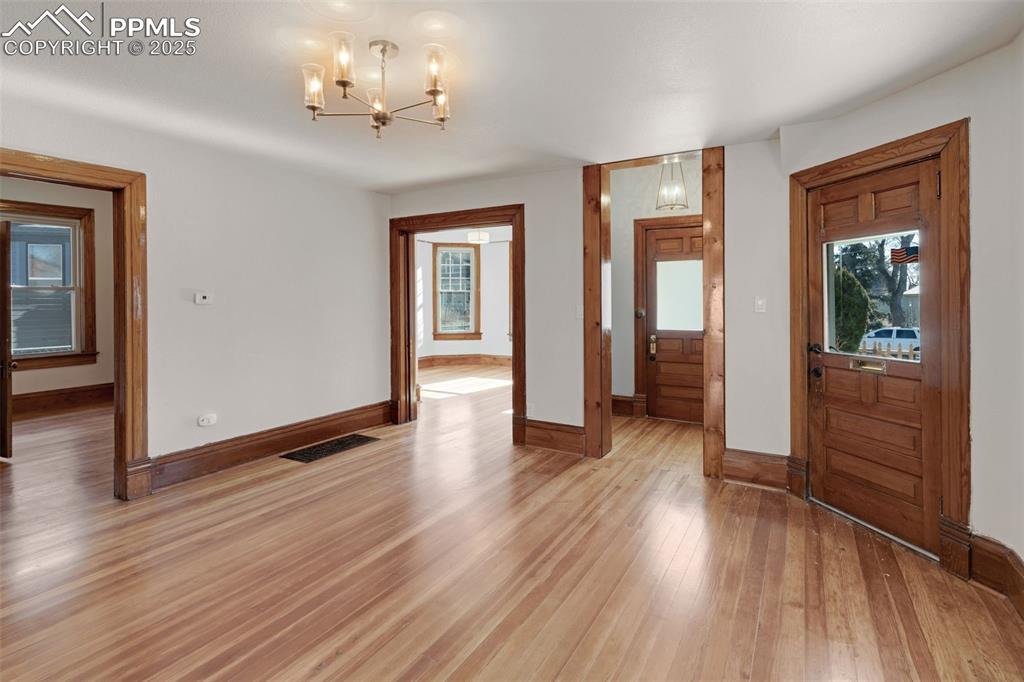 Image 8 of 46: Entry