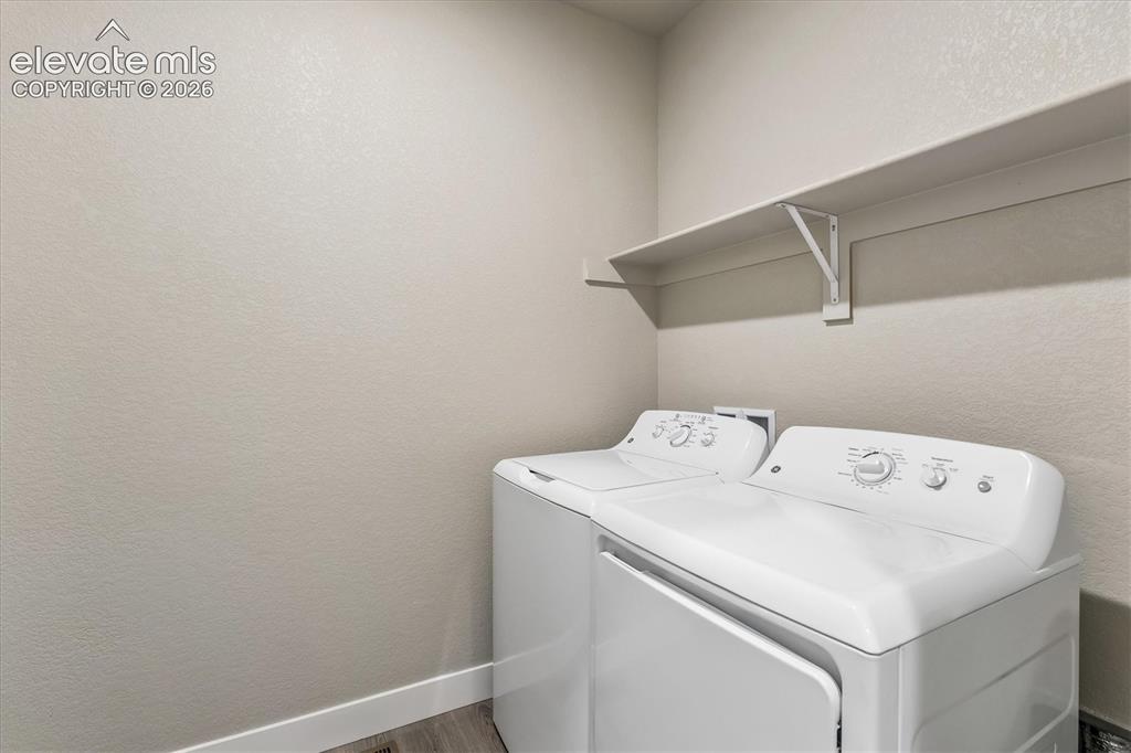 Image 17 of 26: Laundry