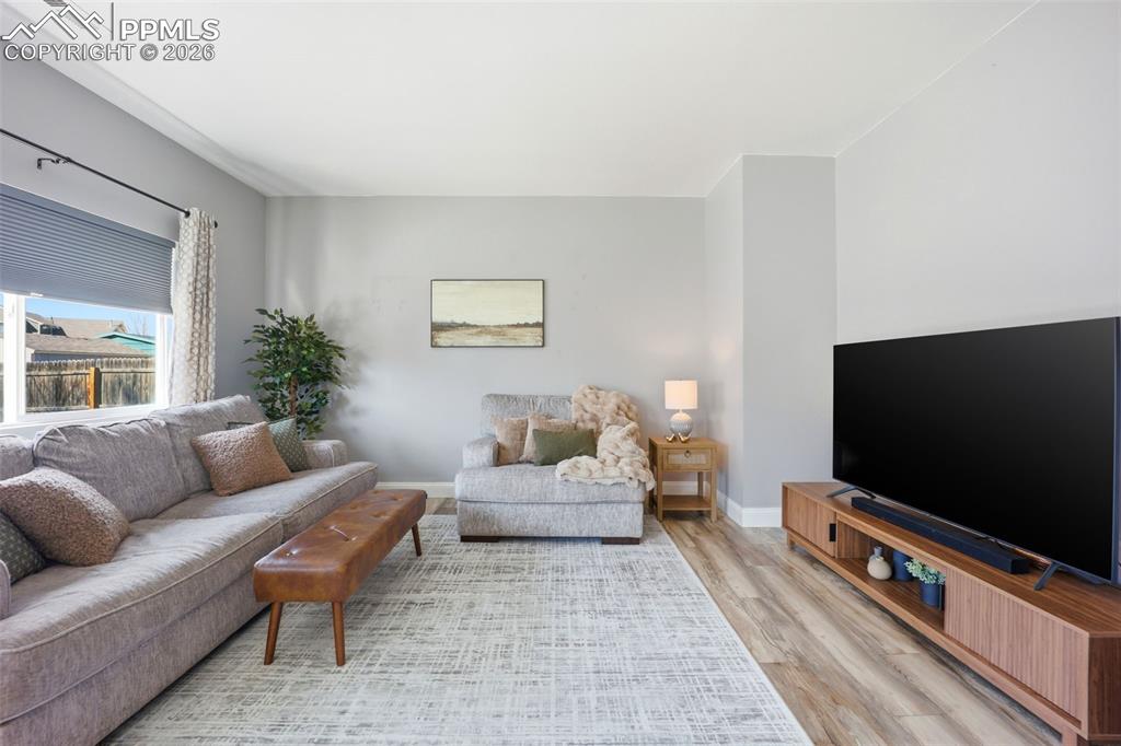 Image 11 of 42: Living Room