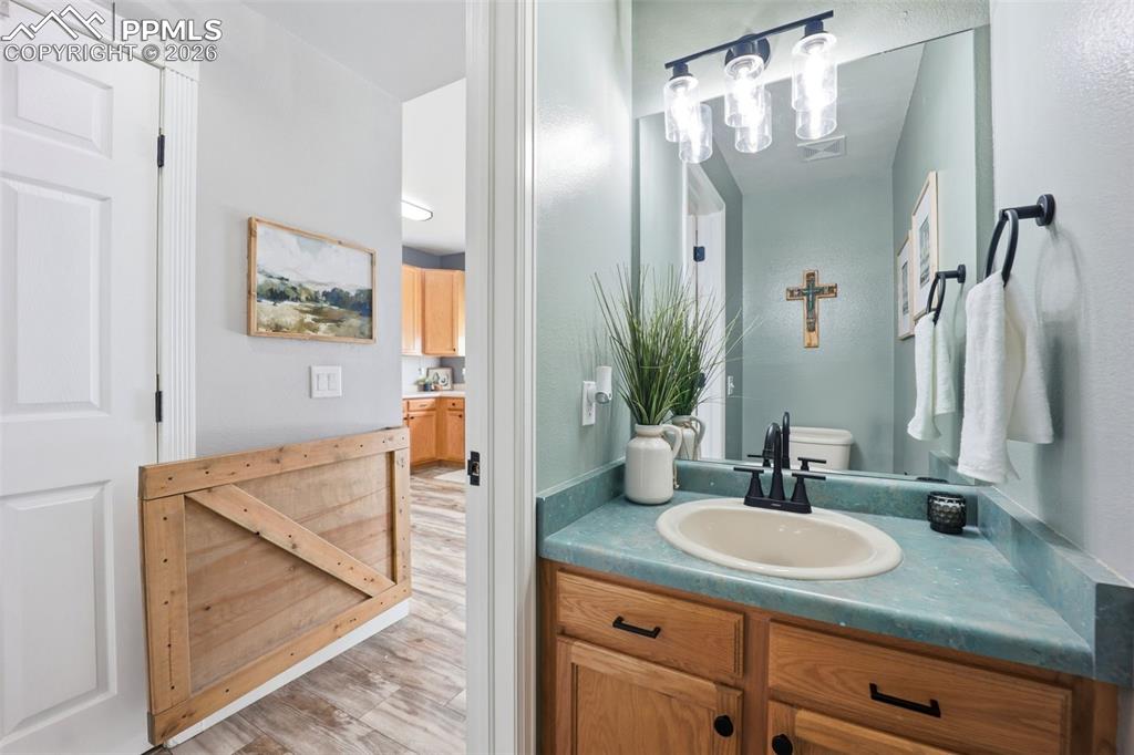 Image 13 of 42: Bathroom