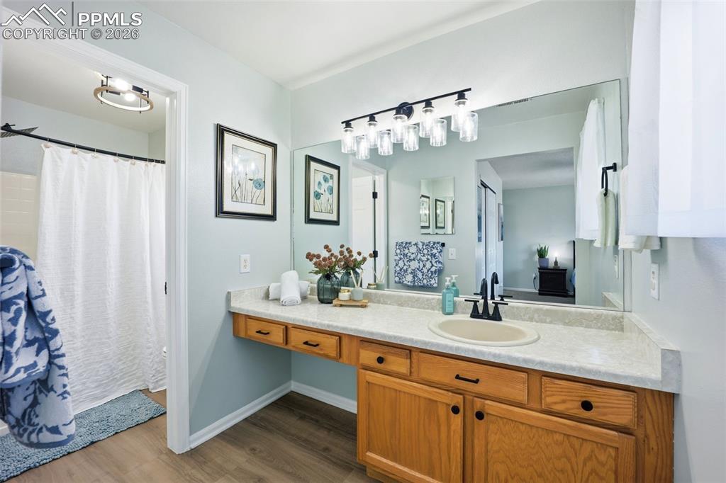 Image 17 of 42: Primary