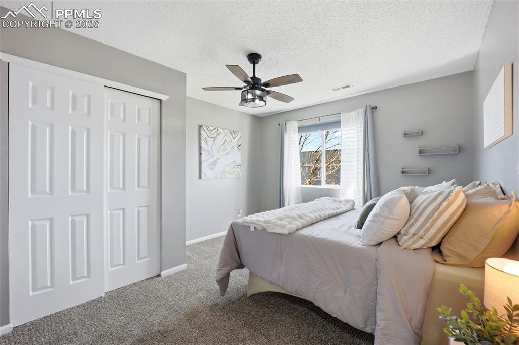 Image 19 of 42: Bedroom