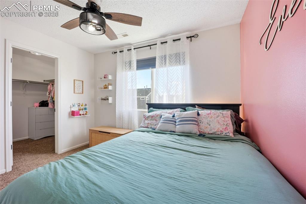 Image 23 of 42: Bedroom