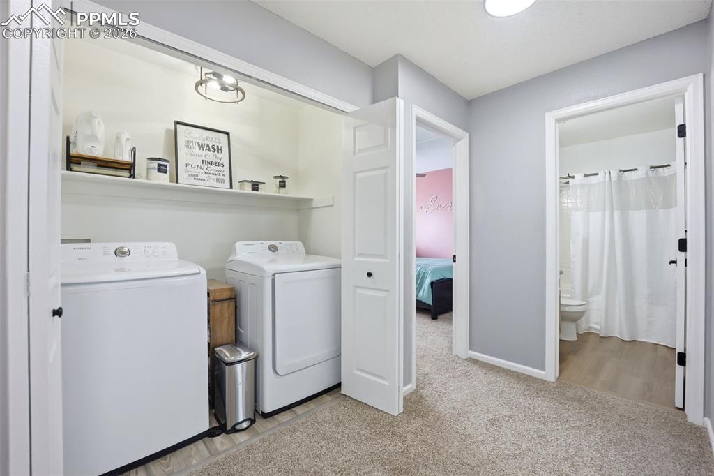 Image 24 of 42: Laundry