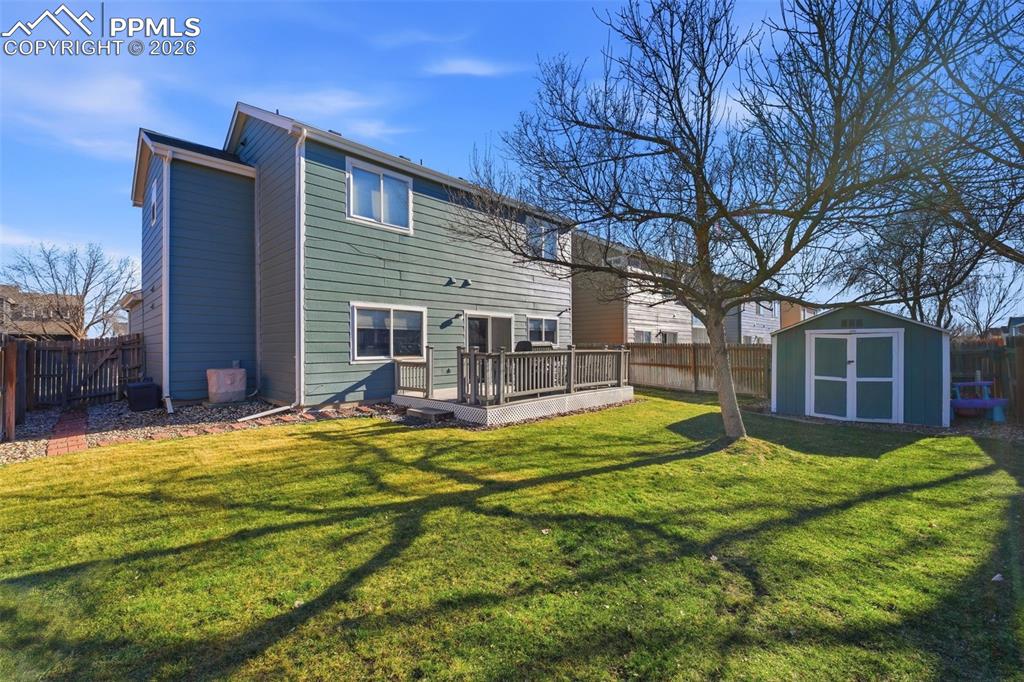 Image 25 of 42: Back of Structure