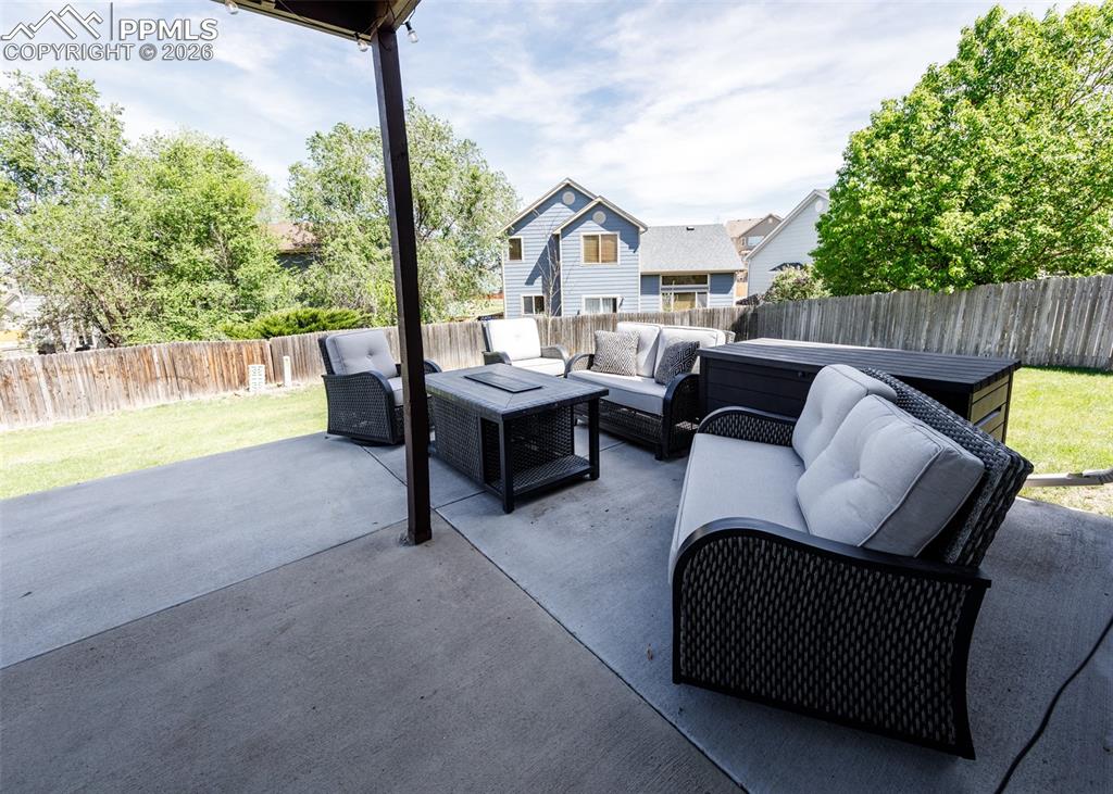 Image 41 of 50: Patio