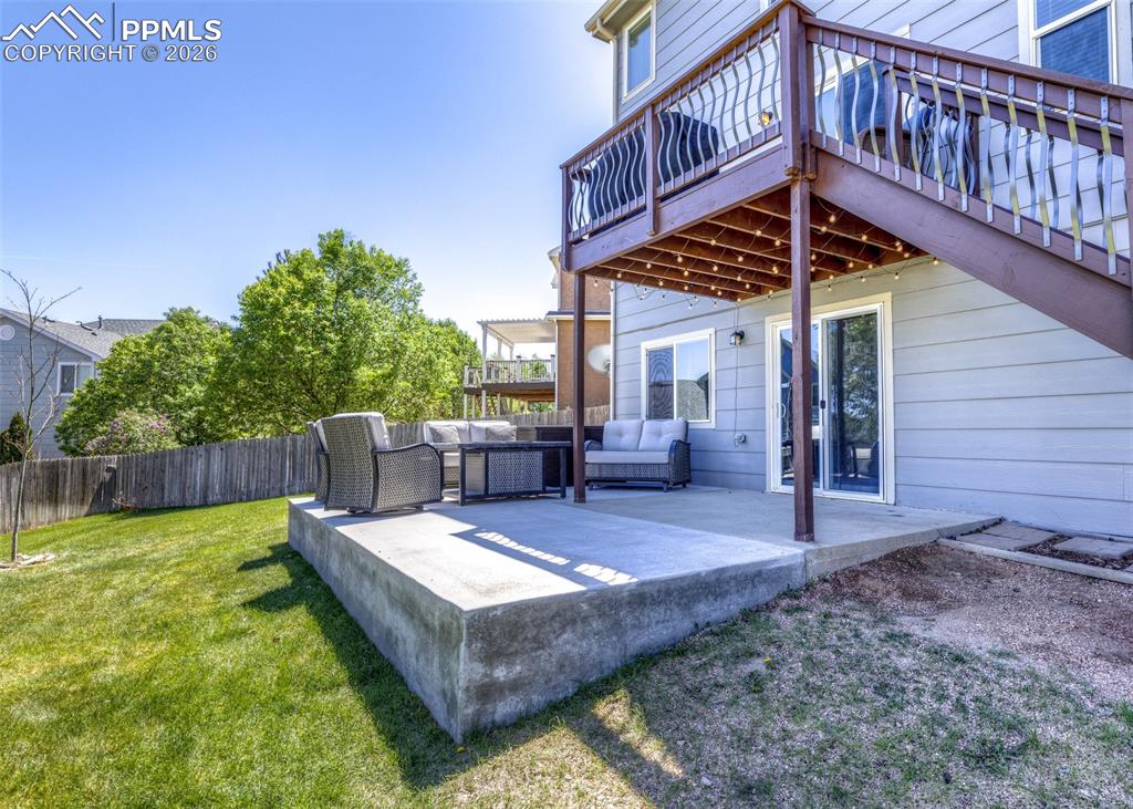 Image 44 of 50: Patio