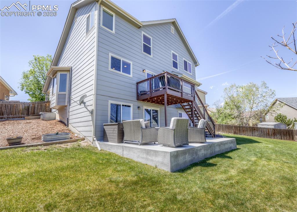 Image 46 of 50: Back of Structure