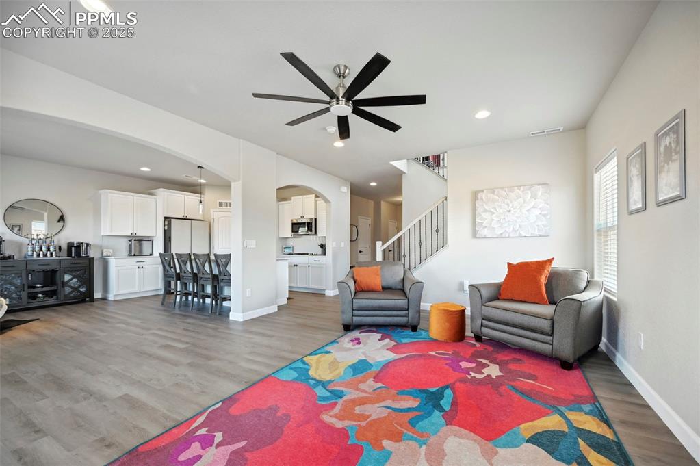 Image 11 of 39: Living Room