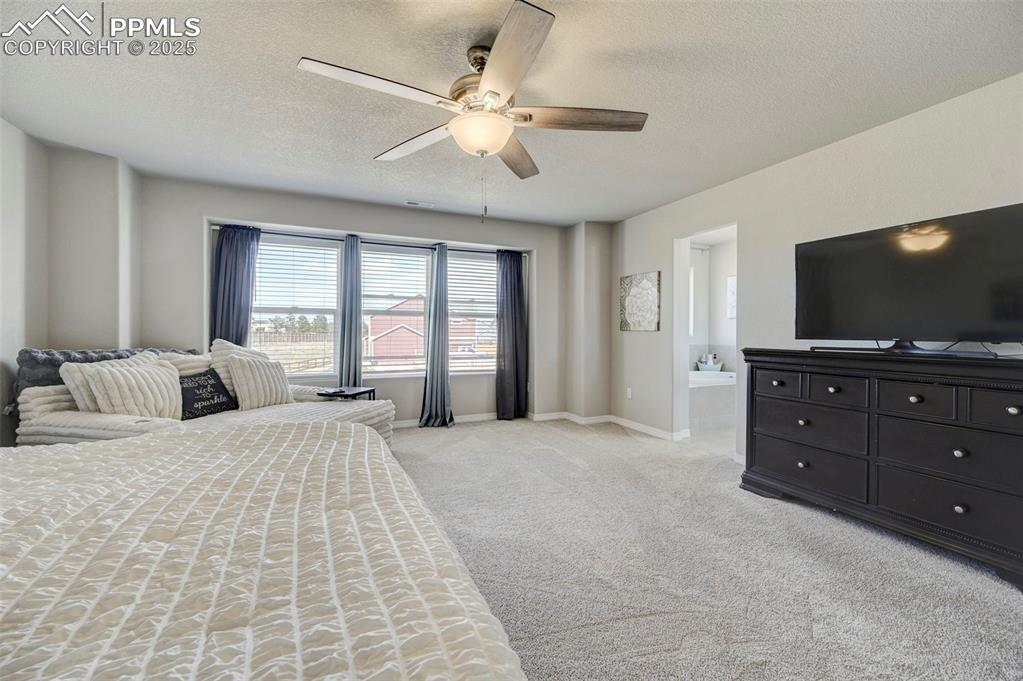 Image 19 of 39: Bedroom