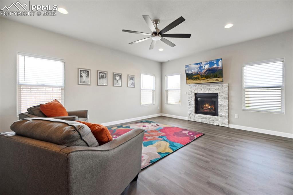 Image 9 of 39: Living Room